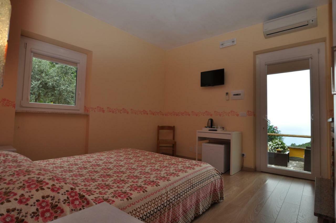 Agriturismo Costa Di Campo Вернаца Екстериор снимка